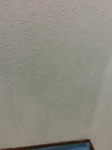 壁紙を戻して、ぱっと見は分からないレベルに仕上がった状態